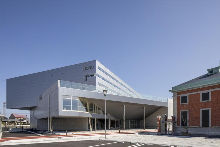 BIM建筑|Librio行桥：扭转与堆叠 / 三上建筑事务所