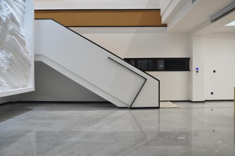 BIM建筑|夹缝中自然生长：中国.葫芦岛德邻堂产业楼设计实践 / DJ+建筑设计事务所