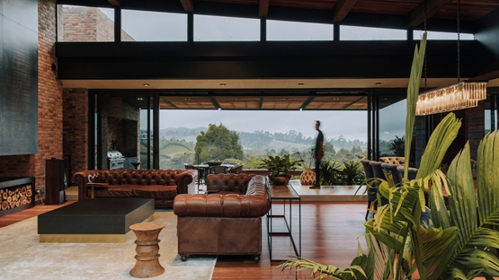 BIM建筑|OA+在哥伦比亚设计融入环境的“卡门屋”