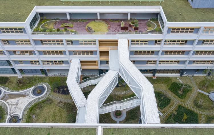 BIM建筑|秩序的启迪——上海市高安路第一小学华展校区 / 山水秀建筑事务所