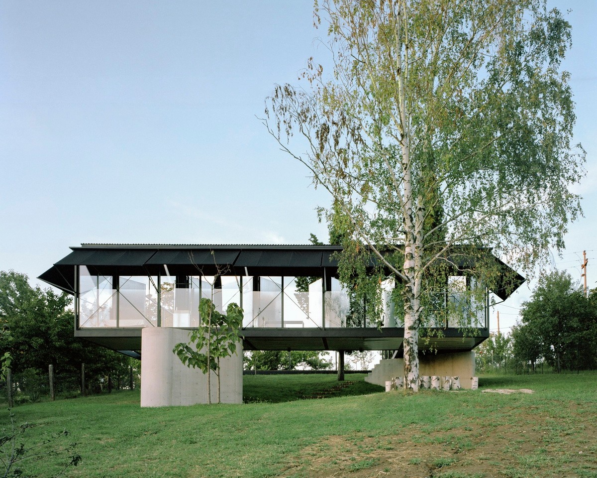 BIM建筑|阿瓦拉“架空”之家 / TEN