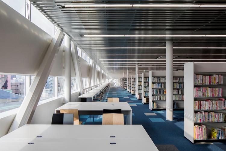 BIM建筑|Librio行桥：扭转与堆叠 / 三上建筑事务所