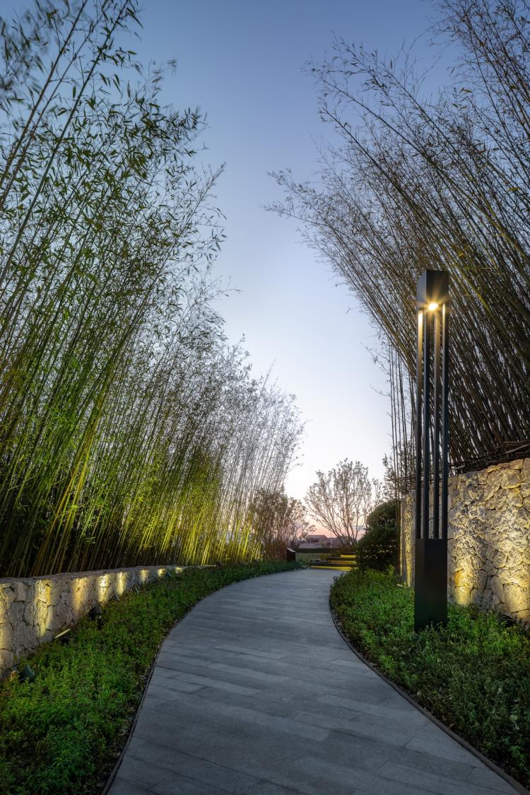 BIM建筑|大理的小院子中区生活体验中心景观设计 / MANG漫格景观