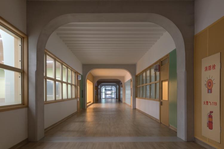 BIM建筑|秩序的启迪——上海市高安路第一小学华展校区 / 山水秀建筑事务所