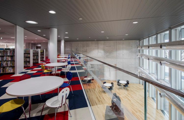 BIM建筑|Librio行桥：扭转与堆叠 / 三上建筑事务所