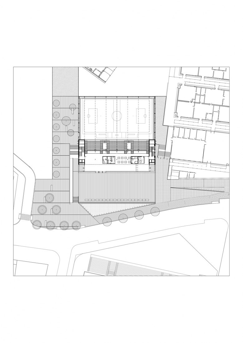 BIM建筑|红砖石外墙的半地下体育场 | CAMP DEL FERRO 体育中心