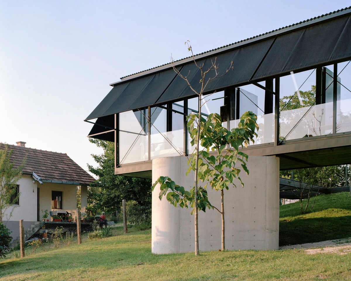 BIM建筑|阿瓦拉“架空”之家 / TEN