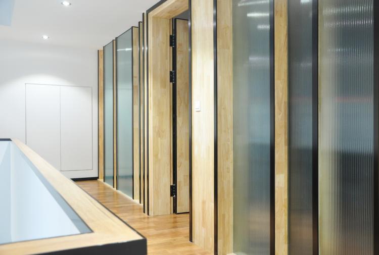 BIM建筑|夹缝中自然生长：中国.葫芦岛德邻堂产业楼设计实践 / DJ+建筑设计事务所