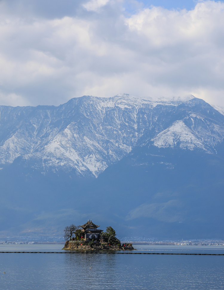 BIM建筑|大理的小院子中区生活体验中心景观设计 / MANG漫格景观