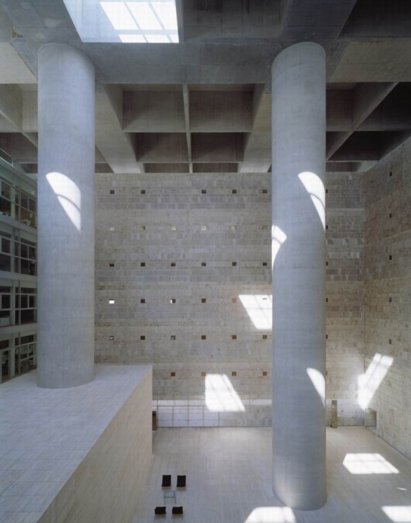 BIM建筑|经典项目：光与混凝土的故事 | 格拉纳达储蓄银行总部