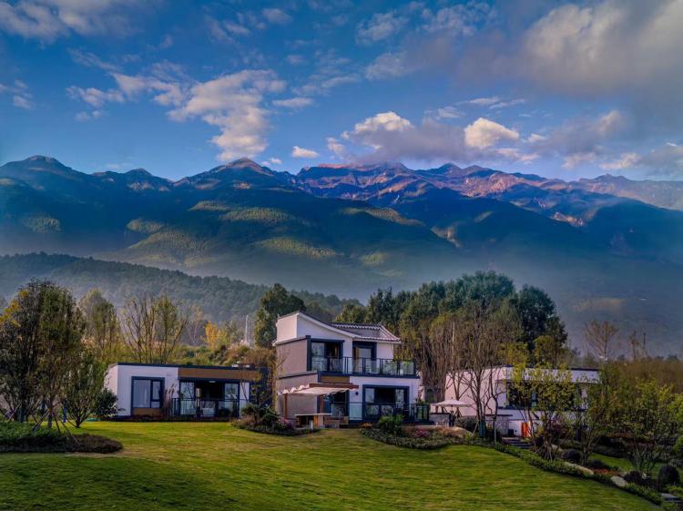 BIM建筑|大理的小院子中区生活体验中心景观设计 / MANG漫格景观