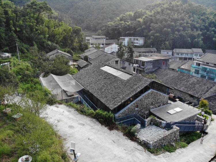 BIM建筑|小岙中通文化驿站：古朴村落中悠然而居 / 众生设计
