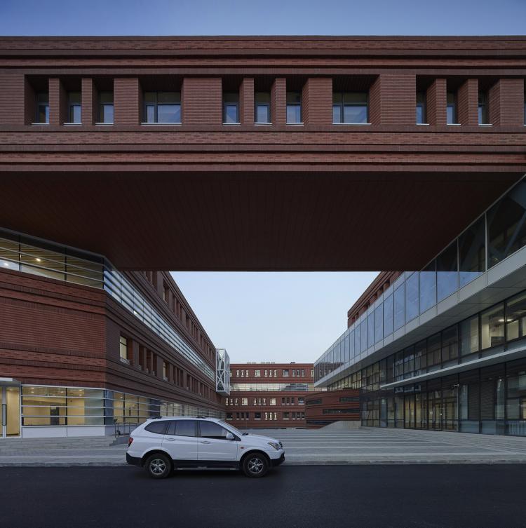 BIM建筑|向内与“内向”——中国农业大学植保楼 / 天津大学设计总院·顾志宏工作室