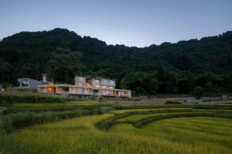 BIM建筑|可居可游，在半山稻田之间：重庆垫江巴谷宿集建筑设计 / 三文建筑