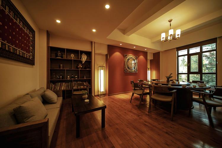 BIM建筑|喀拉卡尔藏族美食文化中心，香格里拉 / 平介设计