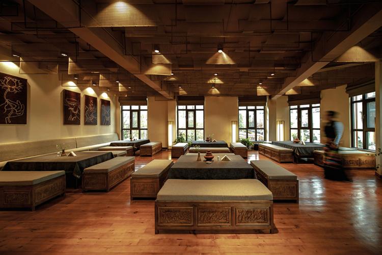 BIM建筑|喀拉卡尔藏族美食文化中心，香格里拉 / 平介设计