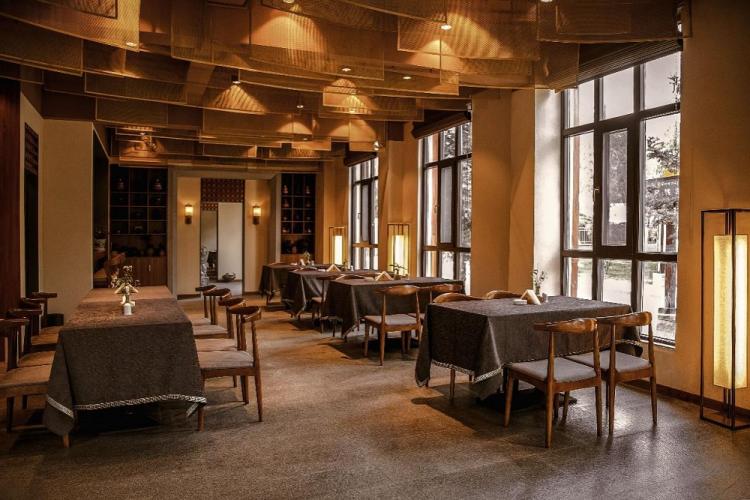 BIM建筑|喀拉卡尔藏族美食文化中心，香格里拉 / 平介设计