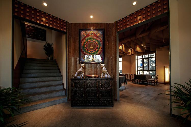 BIM建筑|喀拉卡尔藏族美食文化中心，香格里拉 / 平介设计