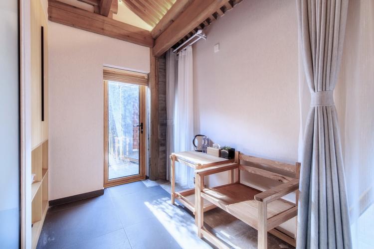 BIM建筑|「 雀 折 」一种胡同儿院落的场地再生 / 戏构建筑设计工作室