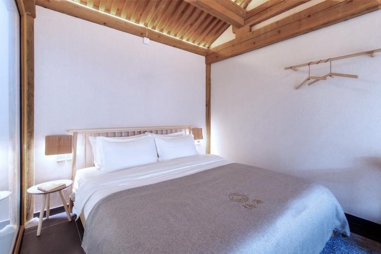 BIM建筑|「 雀 折 」一种胡同儿院落的场地再生 / 戏构建筑设计工作室