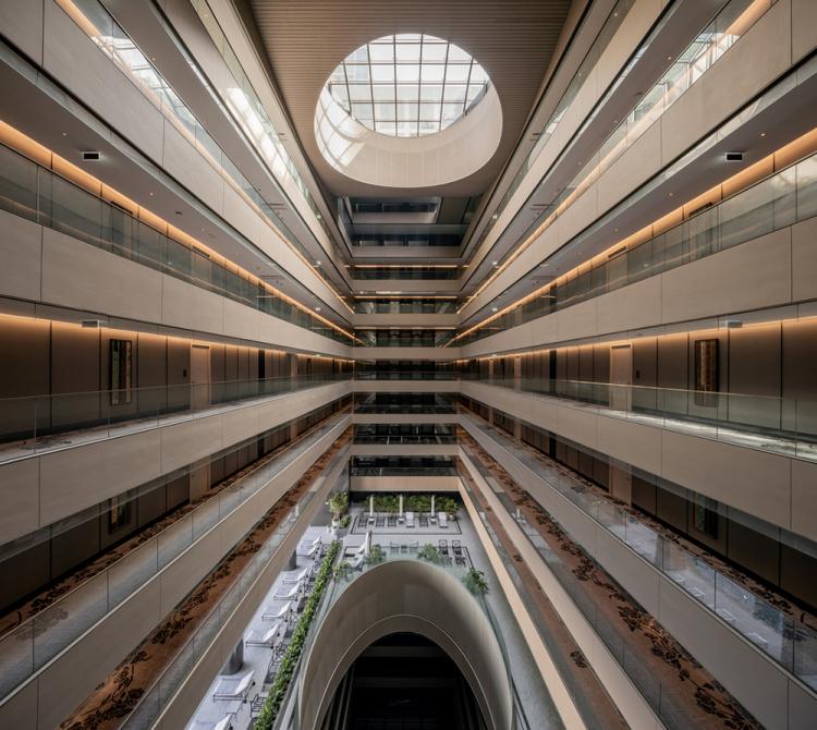 BIM建筑|辛德霍恩凯宾斯基酒店，在城市绿地中“跳舞” / Plan Architect