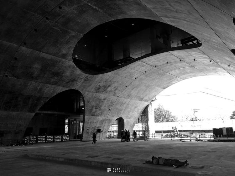 BIM建筑|辛德霍恩凯宾斯基酒店，在城市绿地中“跳舞” / Plan Architect