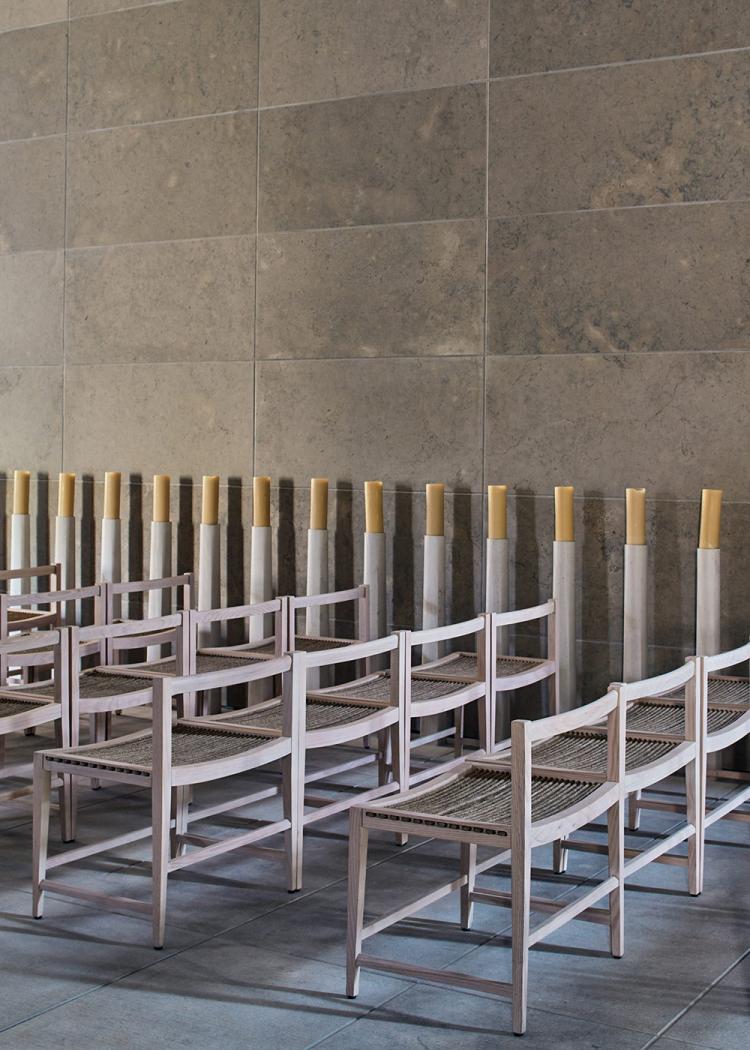 BIM建筑|落于林间的混凝土小教堂，静谧优雅而富有自然气息，葡萄牙 / Nicholas Burns