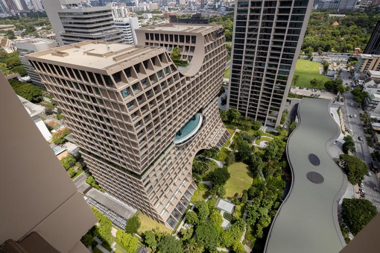 BIM建筑|辛德霍恩凯宾斯基酒店，在城市绿地中“跳舞” / Plan Architect