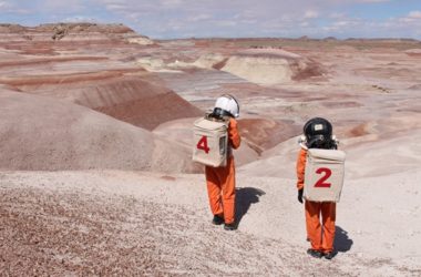 BIM建筑|休·布劳顿和皮尔斯设计金色火星充气屋-BIM建筑网