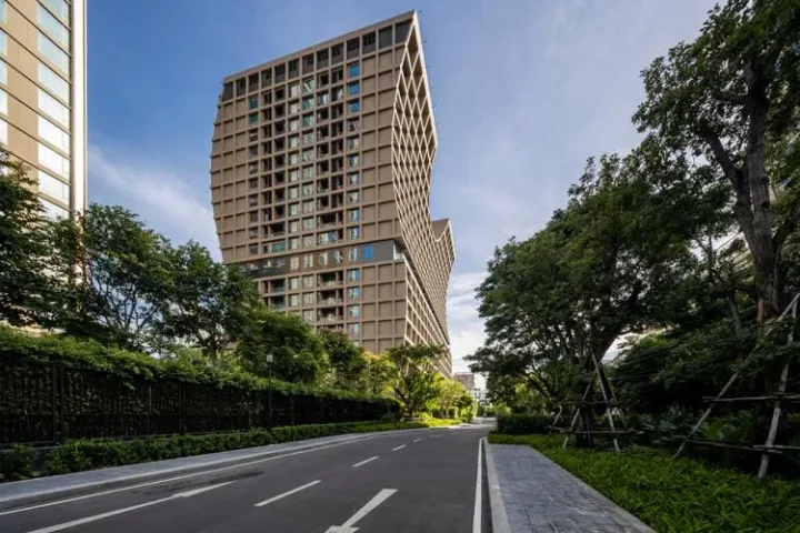 BIM建筑|辛德霍恩凯宾斯基酒店，在城市绿地中“跳舞” / Plan Architect