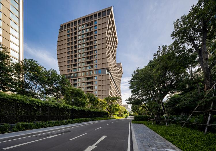 BIM建筑|辛德霍恩凯宾斯基酒店，在城市绿地中“跳舞” / Plan Architect