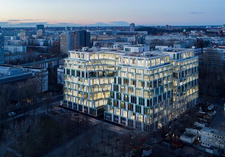 BIM建筑|递进立面，柏林上城综合体UP! Berlin / JASPER ARCHITECTS