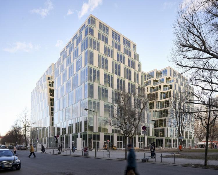 BIM建筑|递进立面，柏林上城综合体UP! Berlin / JASPER ARCHITECTS