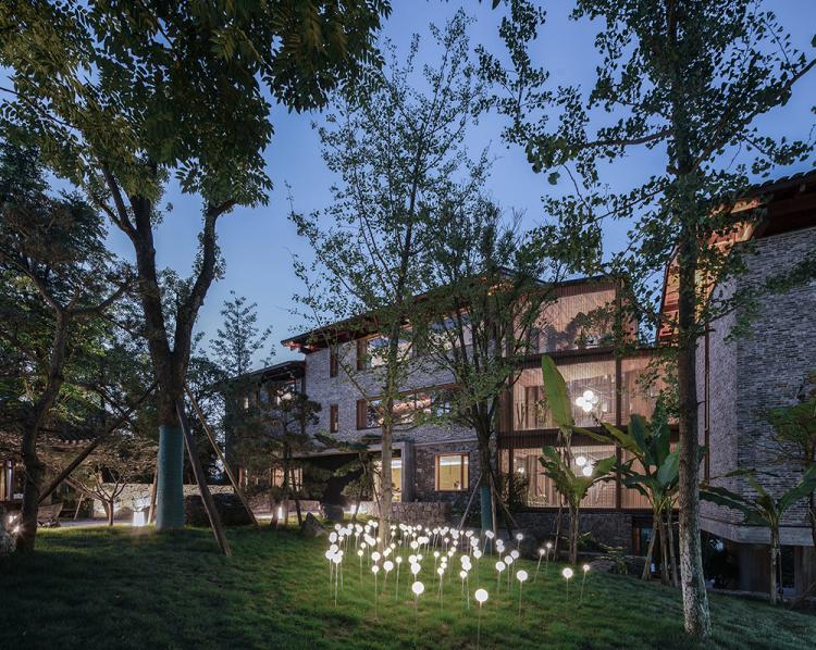 BIM建筑|马儿山村·林语山房民宿酒店，湖南，张家界 / 尌林建筑设计事务所