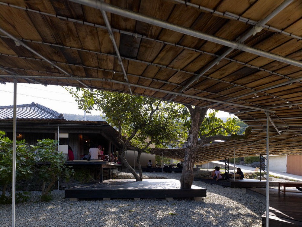 BIM建筑|用废弃的房子改造成的艺术餐厅 / Atelier Ryo Abe Works