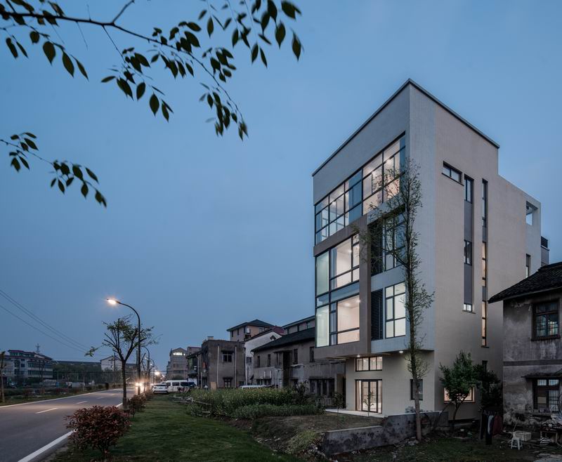 BIM建筑|登上福布斯的建筑师，用70w造出400平的“梯田之家” / 丰间建筑事务所