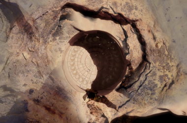 BIM建筑|让·努维尔于沙特阿拉伯新作方案，岩层下的度假酒店-BIM建筑网