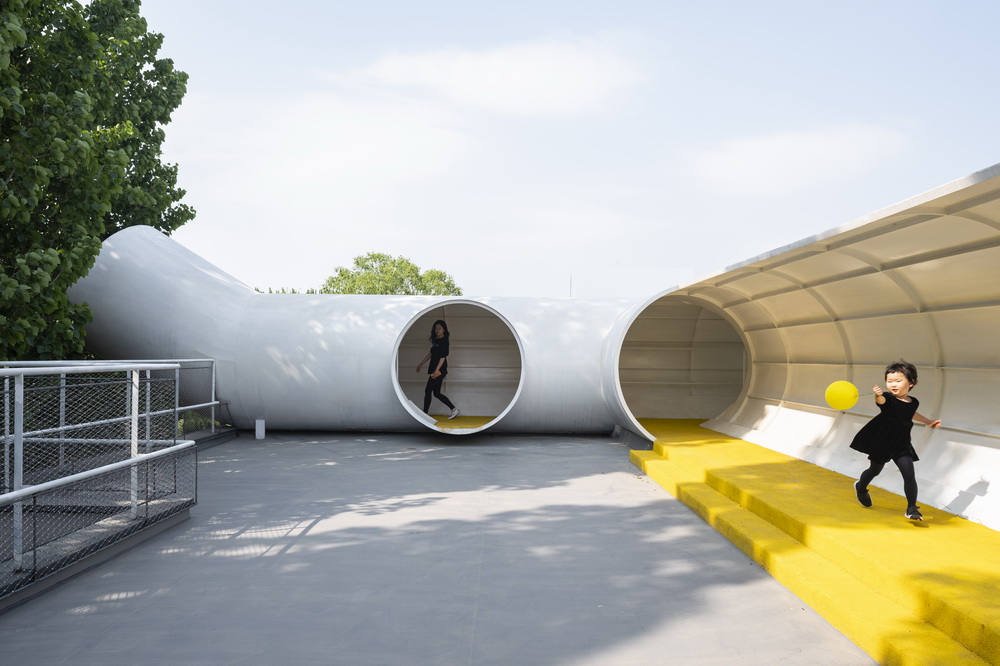 BIM建筑|山丘屋面和管道滑梯：The Playscape儿童成长中心/waa未觉建筑