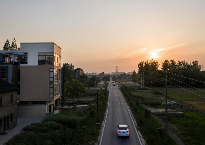 BIM建筑|登上福布斯的建筑师，用70w造出400平的“梯田之家” / 丰间建筑事务所