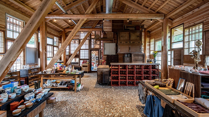 BIM建筑|WHY? Let us ask！零废物中心/Hiroshi Nakamura & NAP