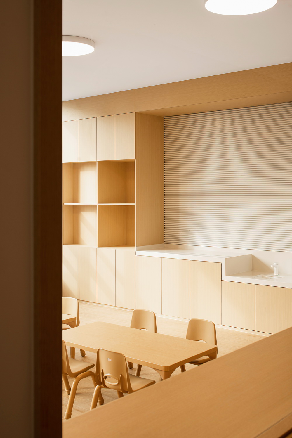 BIM建筑|极具分寸感的幼儿园空间：墨伊教育中心 / TOPOS DESIGN