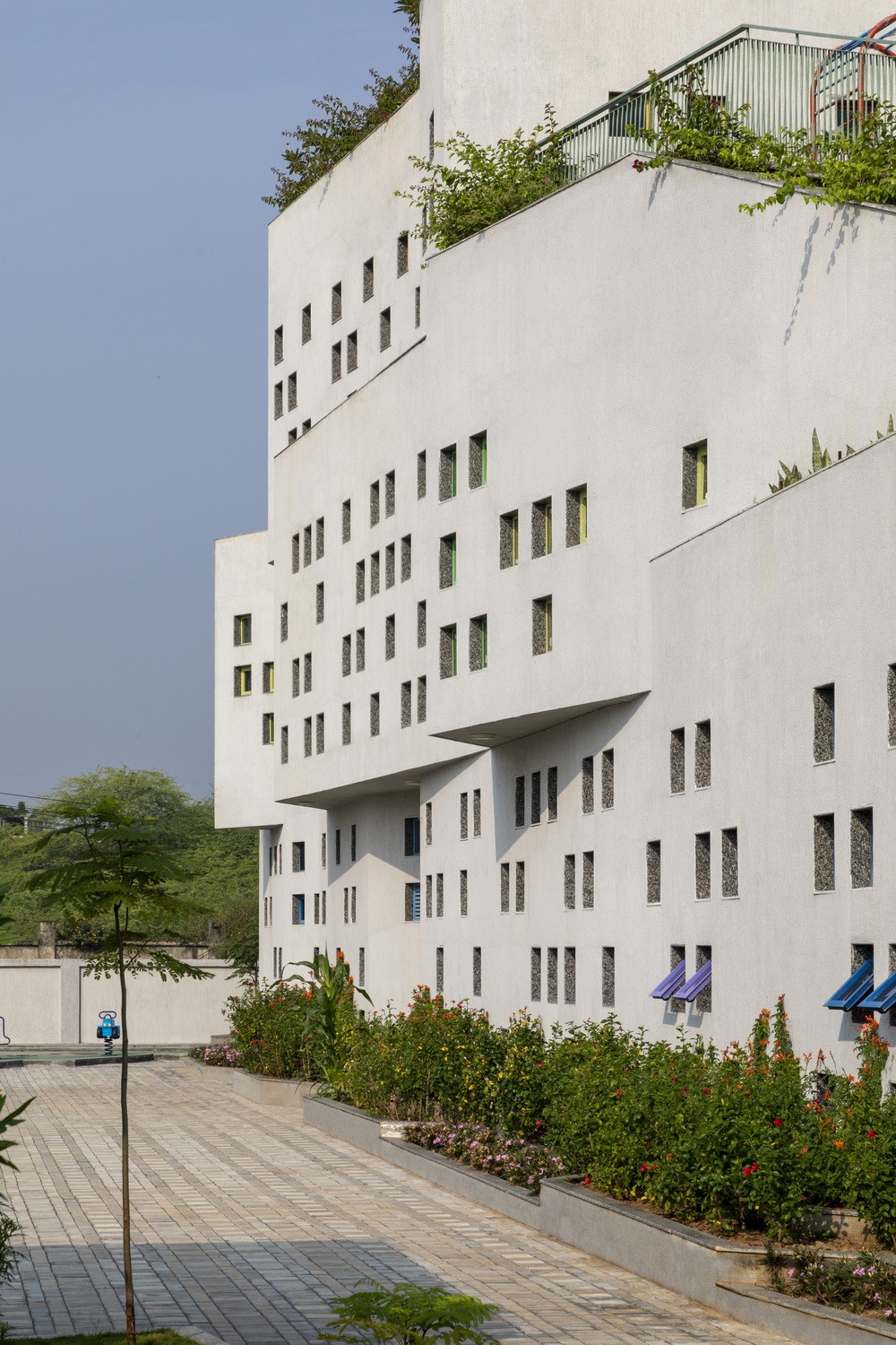 BIM建筑|灵感来源于动画片里的三角奶酪！/SferaBlu Architects