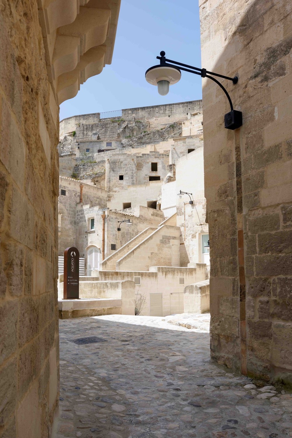 BIM建筑|Aquatio 洞穴酒店与水疗中心 / Simone Micheli