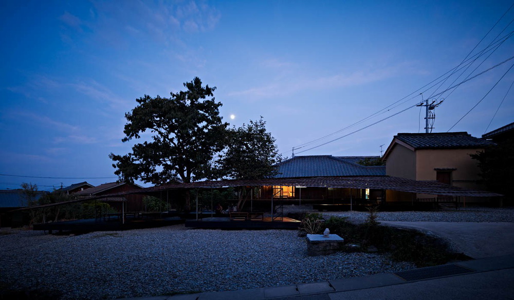 BIM建筑|用废弃的房子改造成的艺术餐厅 / Atelier Ryo Abe Works