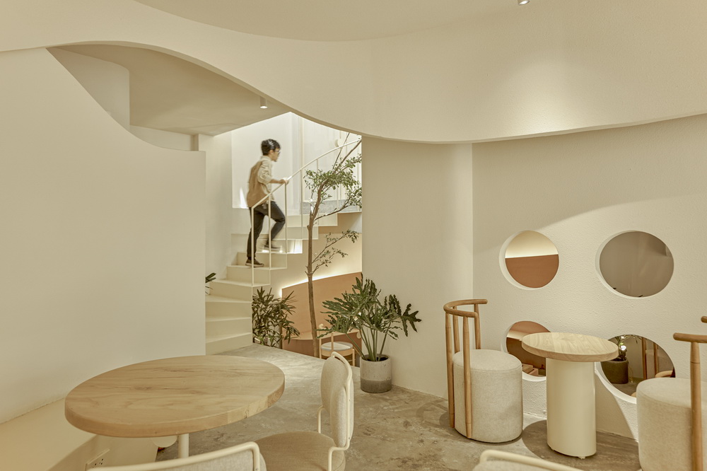 BIM建筑|越南鸟巢咖啡店/ Red5studio+Ben Decor