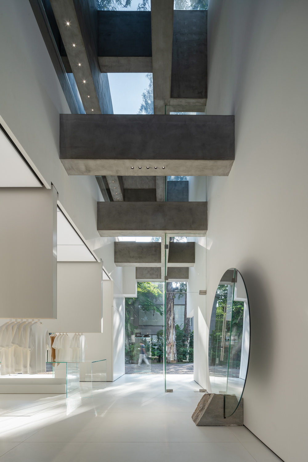 BIM建筑|白 · ZS Lab/东仓建设· 余霖