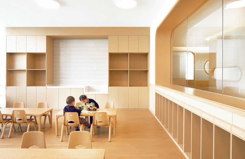 BIM建筑|极具分寸感的幼儿园空间：墨伊教育中心 / TOPOS DESIGN