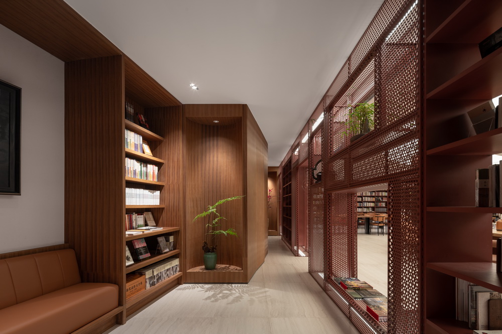 BIM建筑|将大酉山和小酉山藏于让努维尔的红色街道中/Wutopia Lab·俞挺