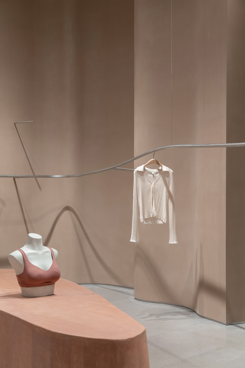 BIM建筑|表达女性之美的室内设计：NEIWAI旗舰店/Studiolite（SLT）