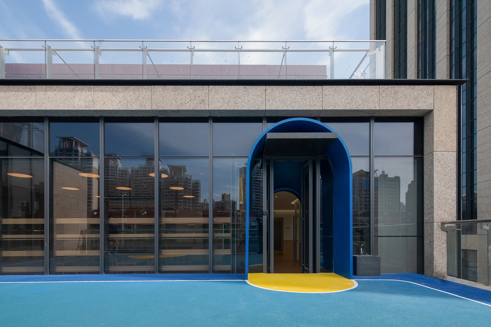 BIM建筑|极具分寸感的幼儿园空间：墨伊教育中心 / TOPOS DESIGN